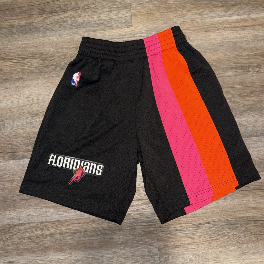Mitchell & Ness NBA Swingman Shorts 2005 Miami Heat Mens Small
